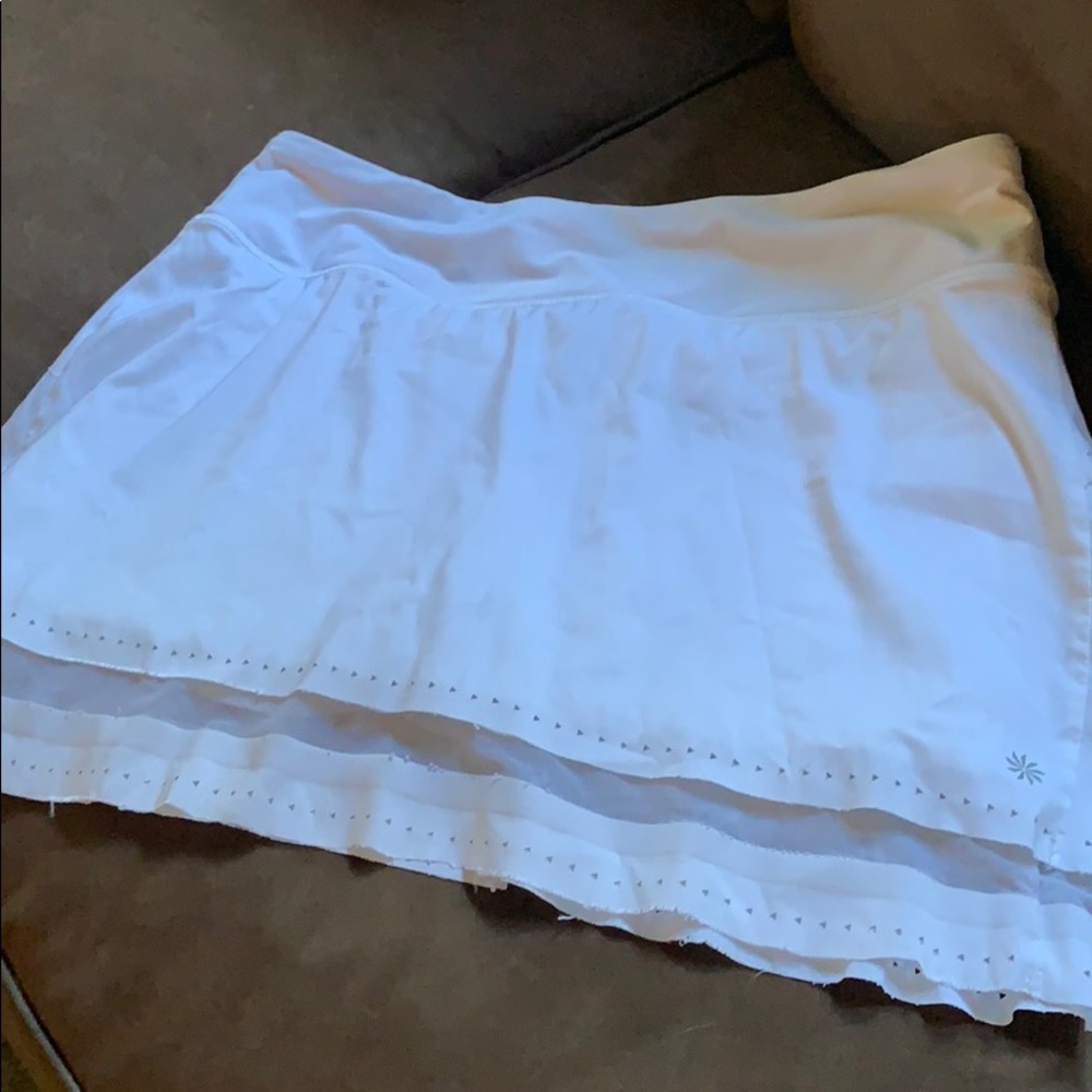 Athleta tennis skirt.